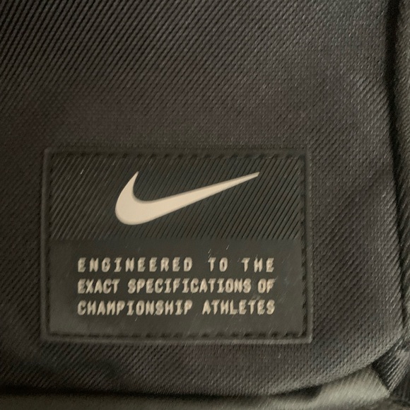 Nike Utility Heat Training Backpack - Picture 2 of 7